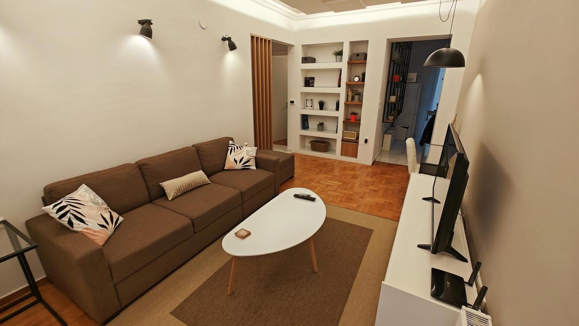 Think Home, Exploring The Center Of Apartamento Tesalónica
